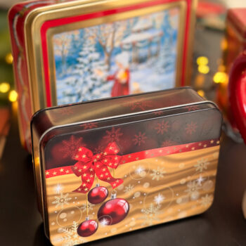 Κουτί με Χριστουγεννιάτικες μπάλες